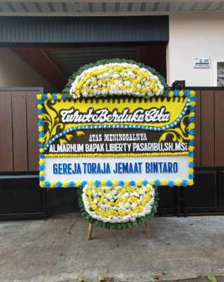 Papan Bunga Duka di Bantarujeg